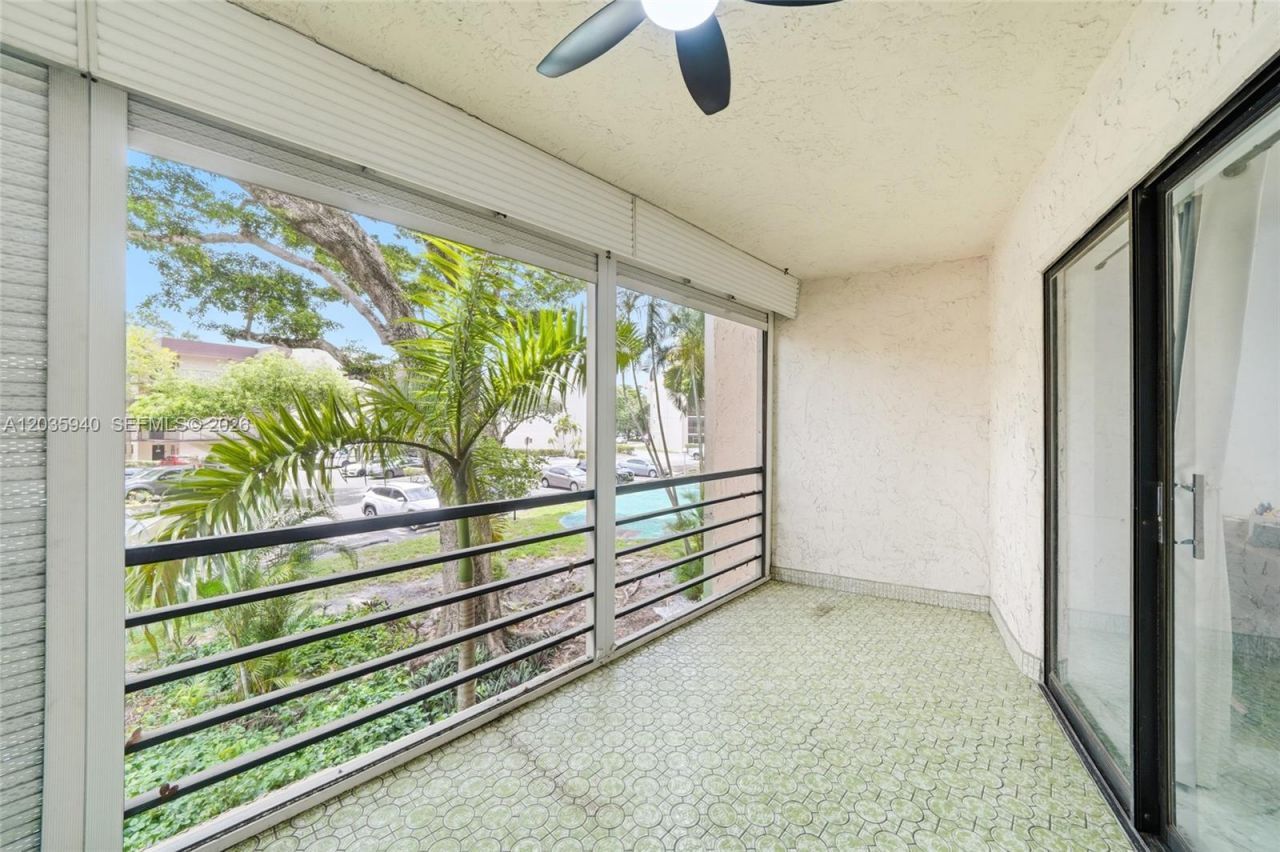 6855 W Broward Blvd , Unit 212, Plantation, FL 33317 Photo
