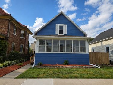 717 17th Avenue , Moline, IL 61265