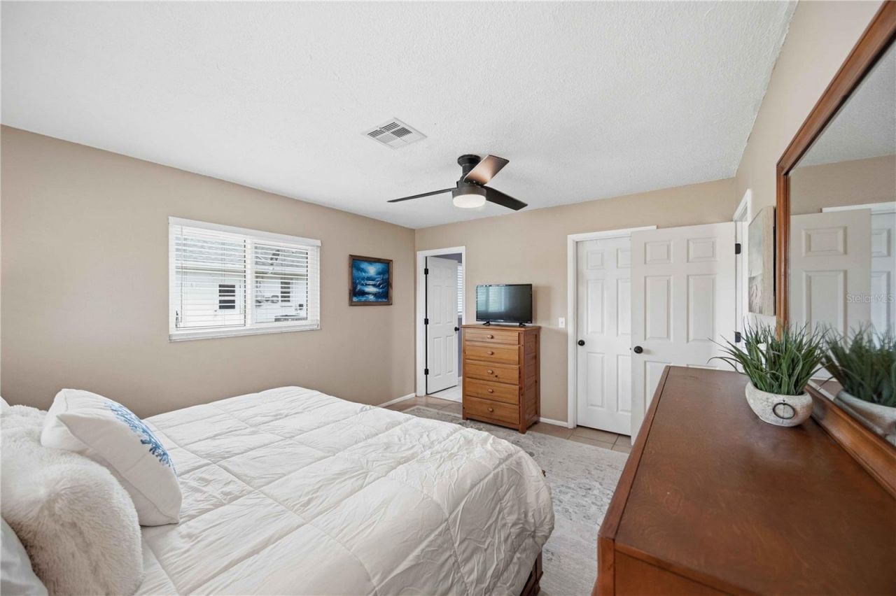 10068 Amelia Avenue , Englewood, FL 34224 Photo