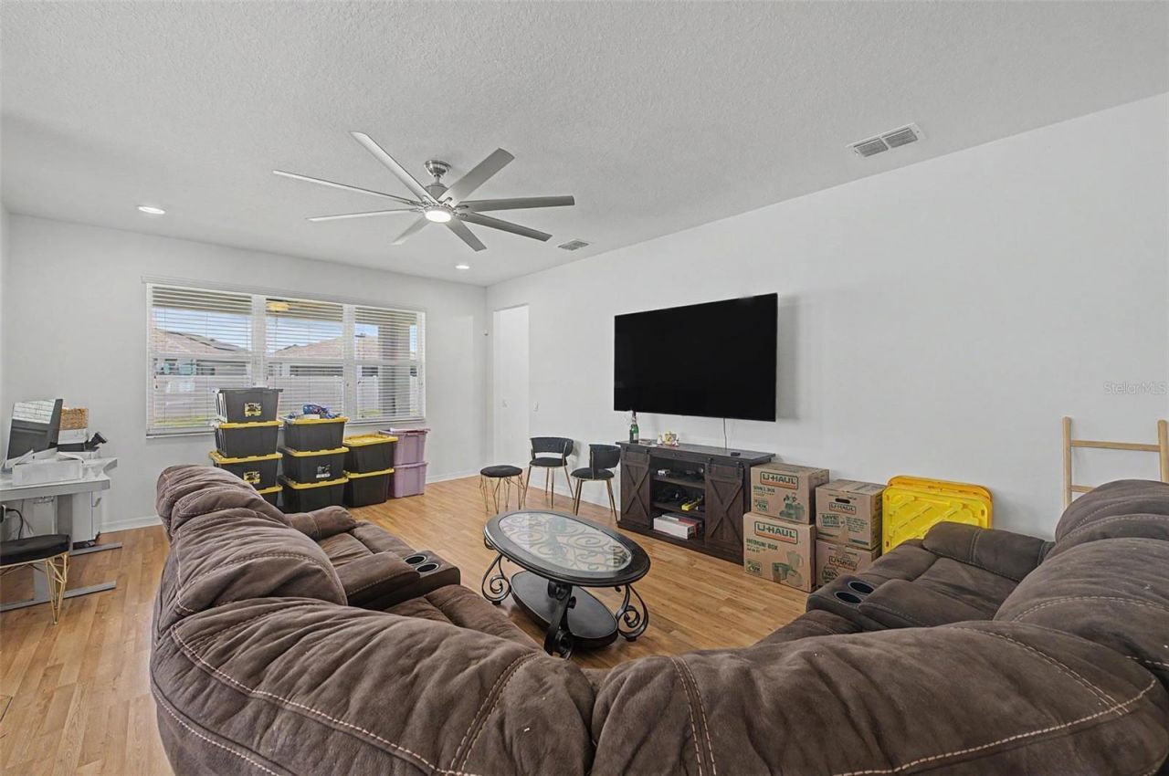 19462 Rosemoor Avenue , Lutz, FL 33558 Photo