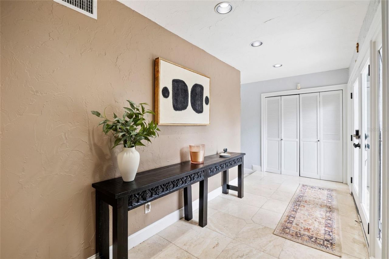 410 Montrose Avenue , Temple Terrace, FL 33617 Photo