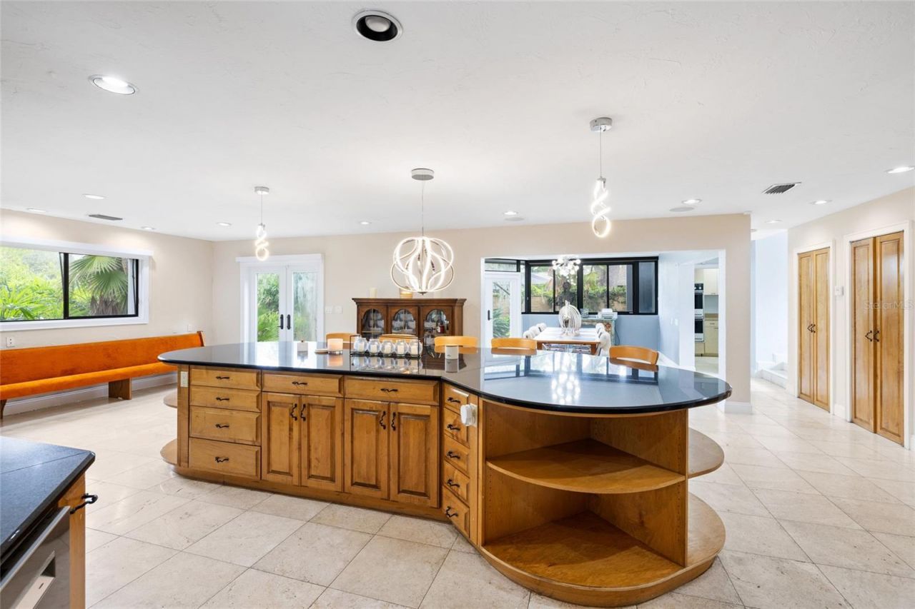 410 Montrose Avenue , Temple Terrace, FL 33617 Photo
