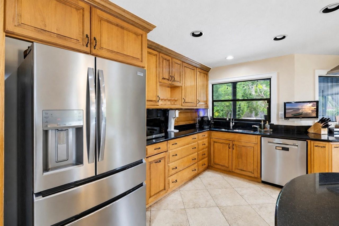 410 Montrose Avenue , Temple Terrace, FL 33617 Photo