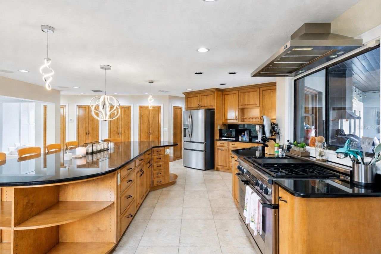 410 Montrose Avenue , Temple Terrace, FL 33617 Photo
