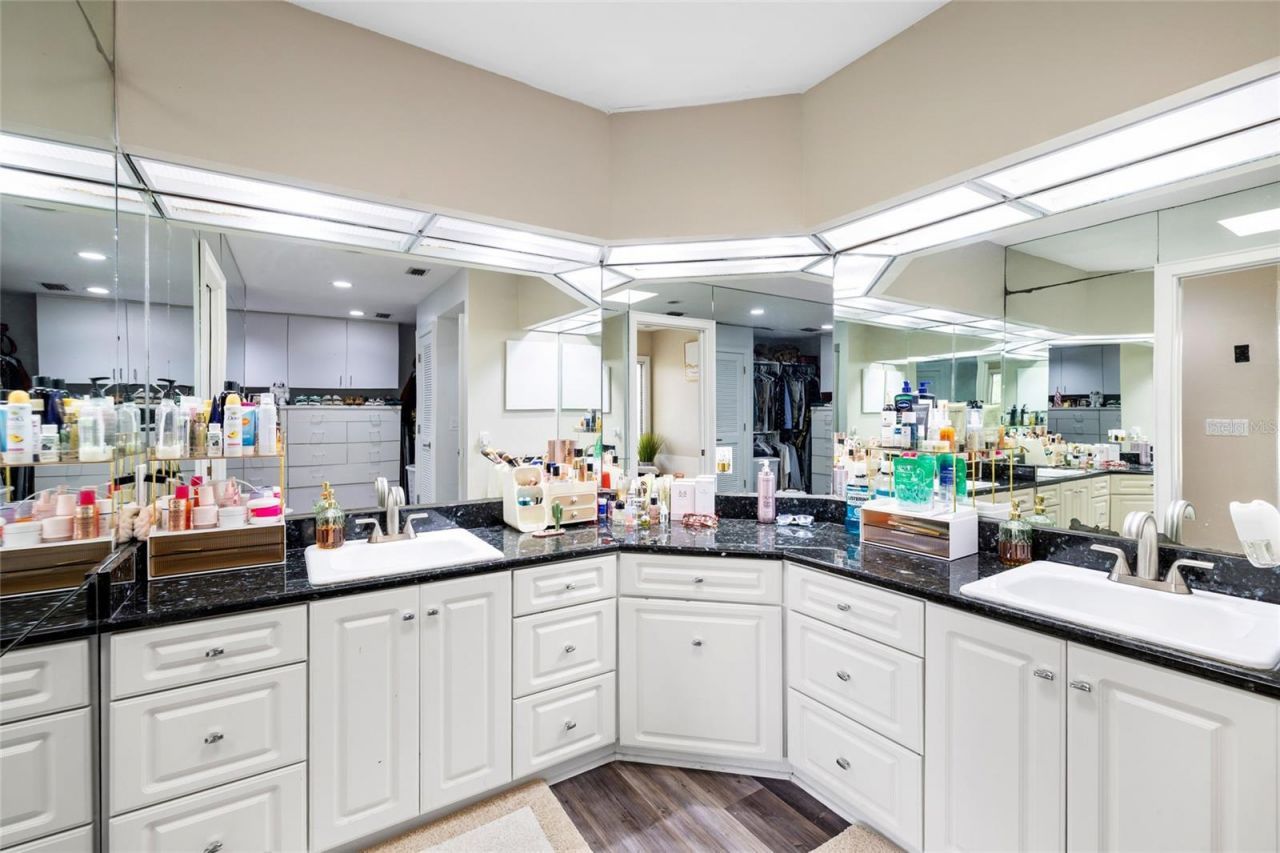 410 Montrose Avenue , Temple Terrace, FL 33617 Photo