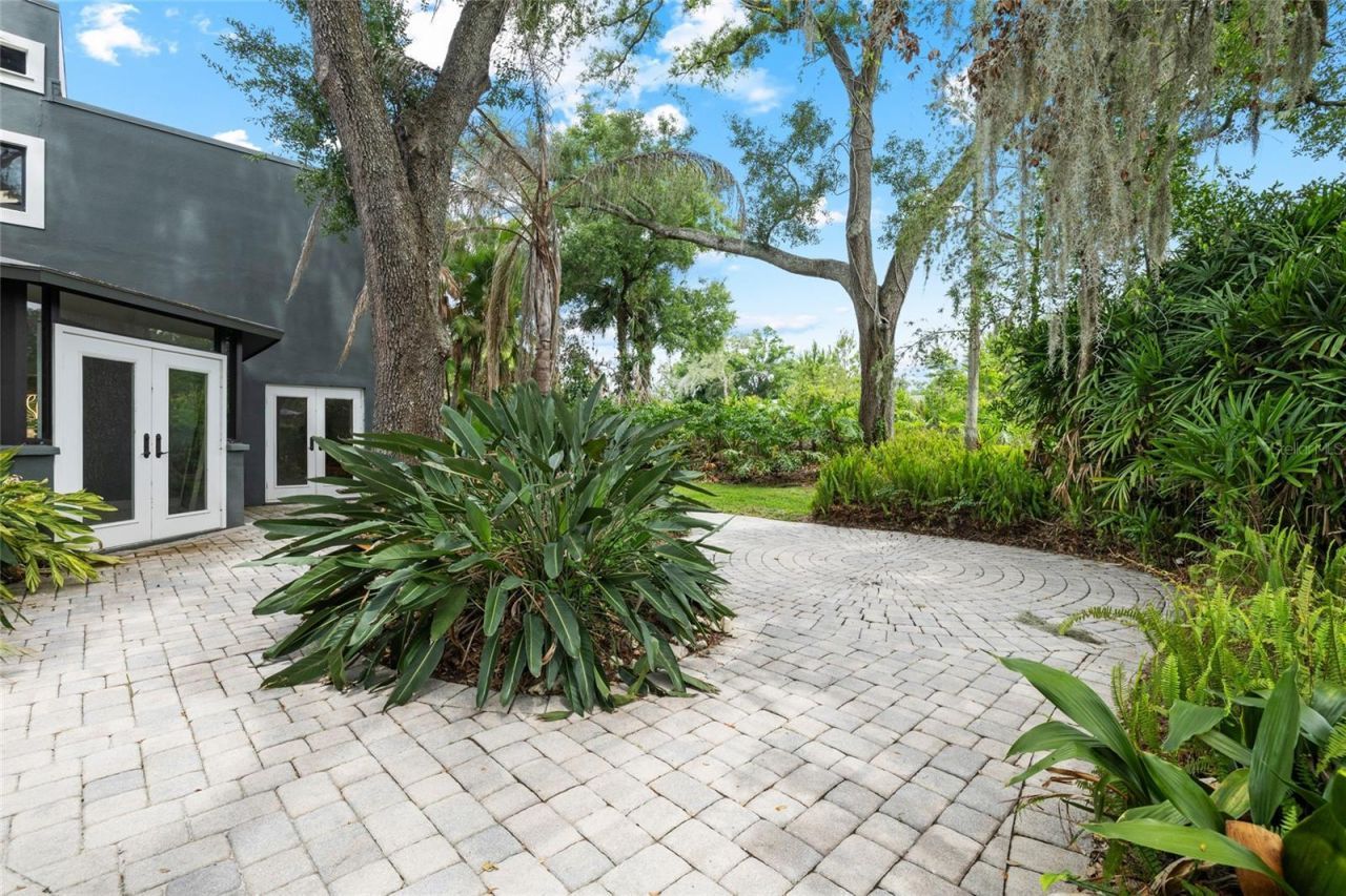 410 Montrose Avenue , Temple Terrace, FL 33617 Photo