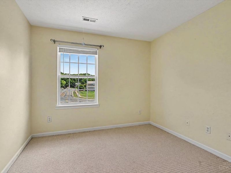 6423 Riverbend Drive, Clayton, OH 45415 Photo 14