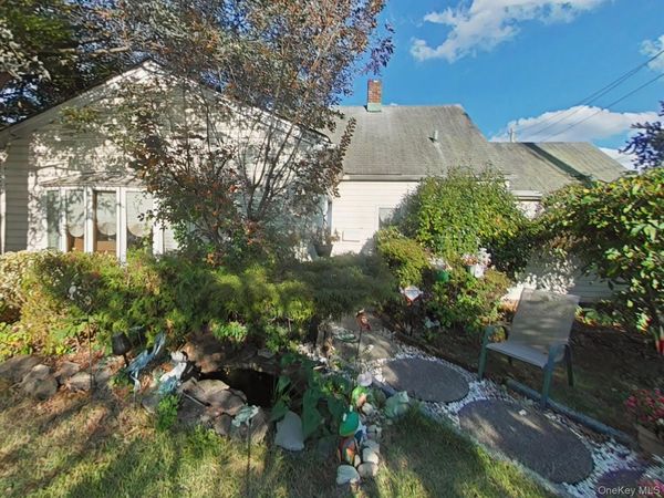7 Lily Lane , Levittown, NY 11756