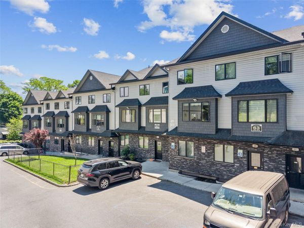 61 Blauvelt , Unit 102, Monsey, NY 10952