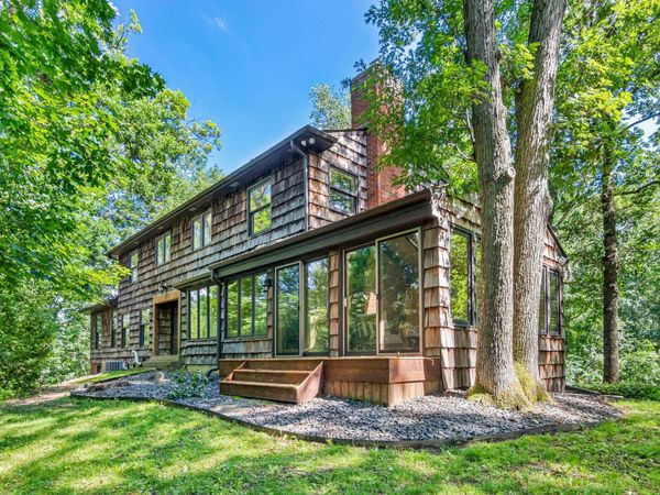 2 Crocus Lane, North Oaks, MN 55127