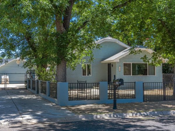 247 S MESQUITE Street, Wickenburg, AZ 85390