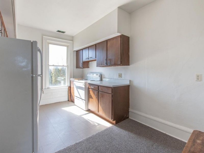 7 Westmoor Drive, London, OH 43140 Photo 8