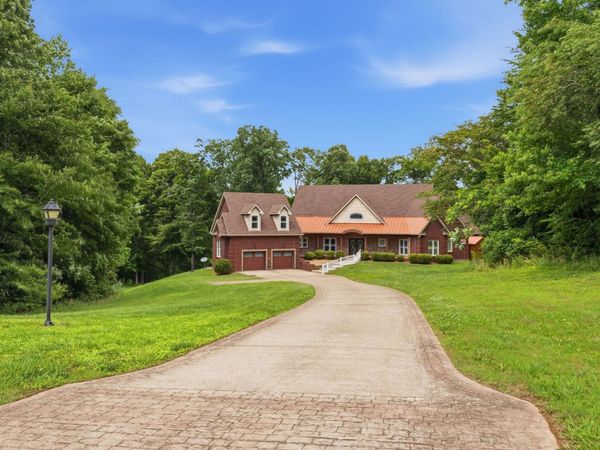 2214 Trieste Trl, Adams, TN 37010