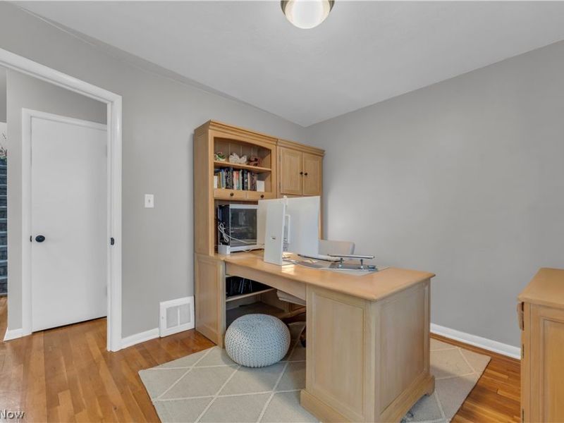 15473 Hummel Road, Brook Park, OH 44142 Photo 8