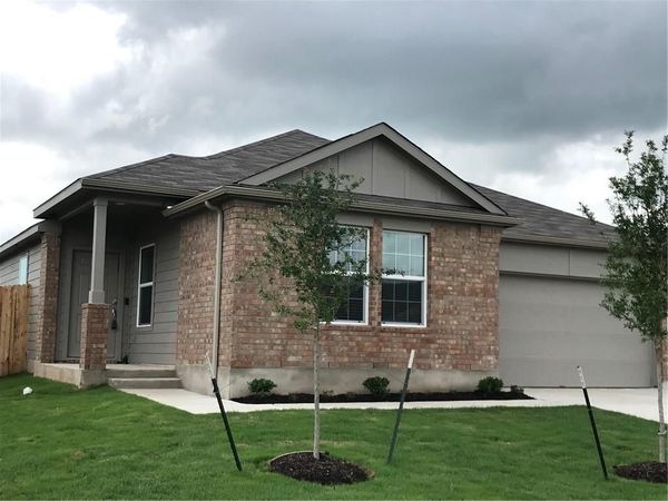 107 Ozark DR , Hutto, TX 78634