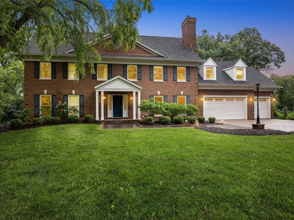 3016 Forest Gate Cir , Iowa City, IA 52240