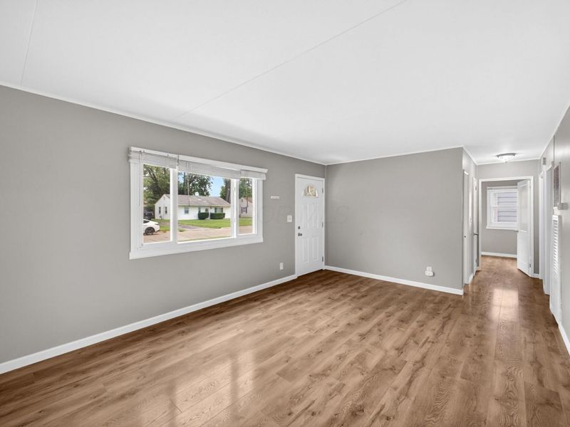 4493 Saint Ann Lane, Columbus, OH 43213 Photo 4