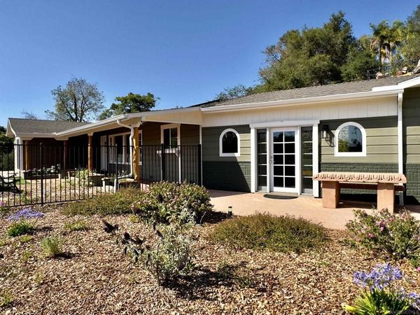 1418 York Dr , Vista, CA 92084