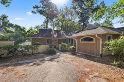 838 Heather Ln. photo 4