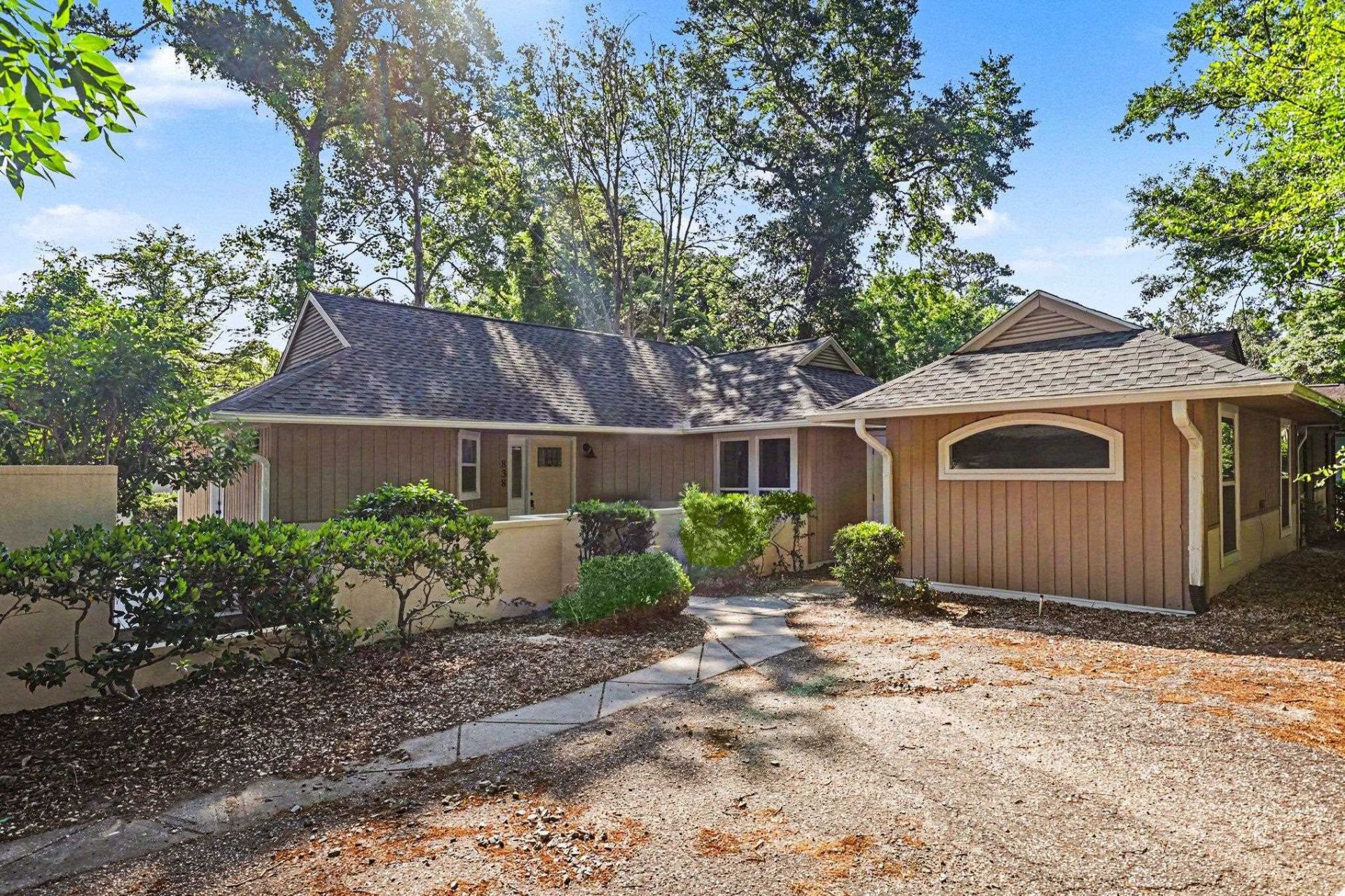 838 Heather Ln. Photo 22
