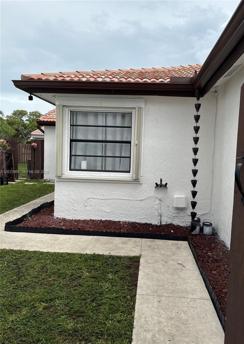13326 SW 9th Ter , Miami, FL 33184 Photo