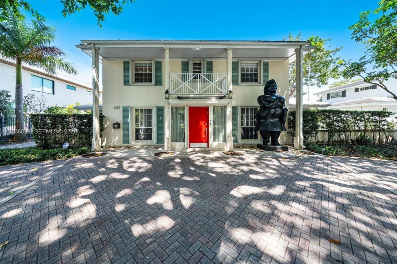 655 Buttonwood Ln , Miami, FL 33137 Photo