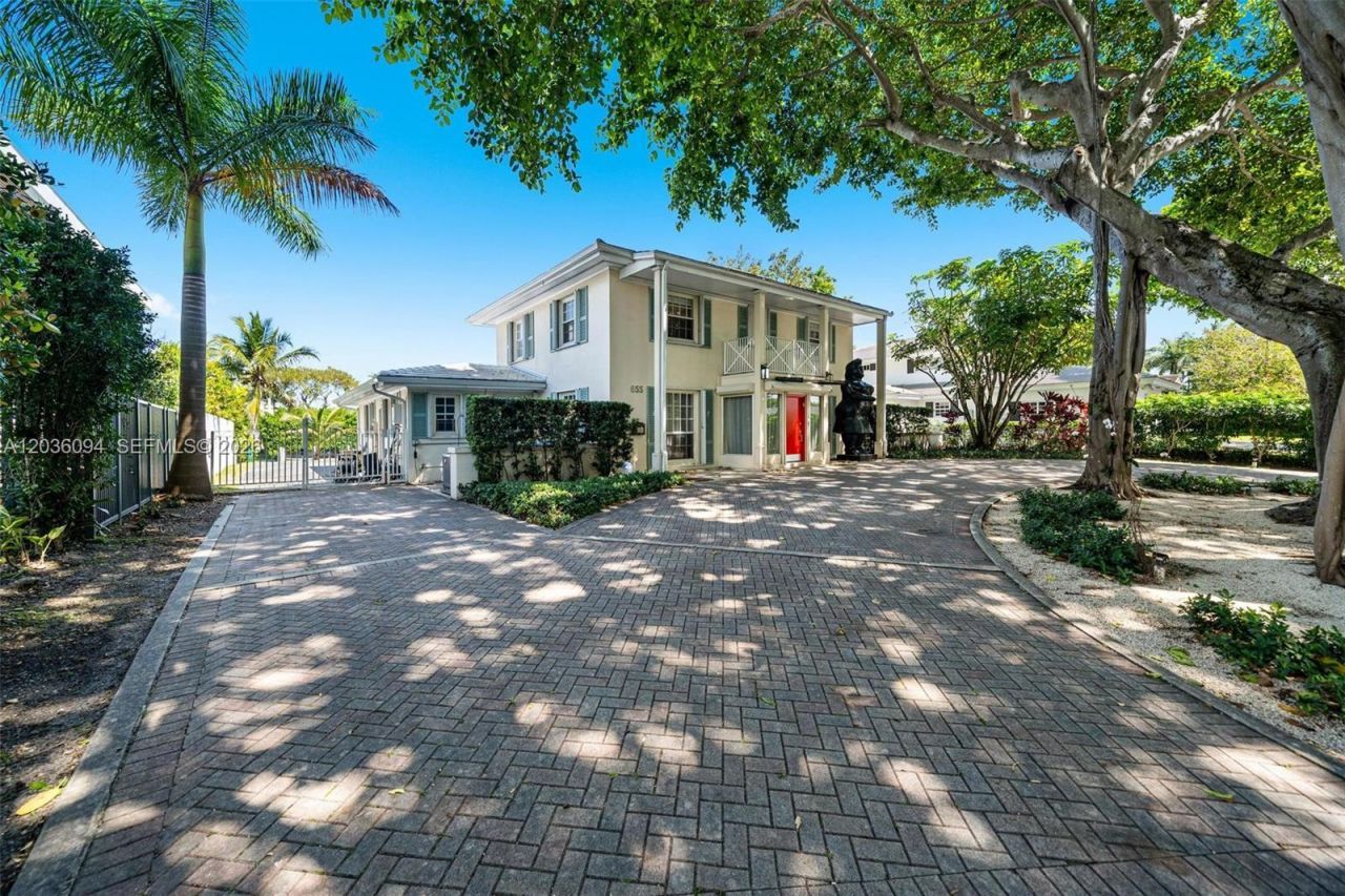 655 Buttonwood Ln , Miami, FL 33137 Photo