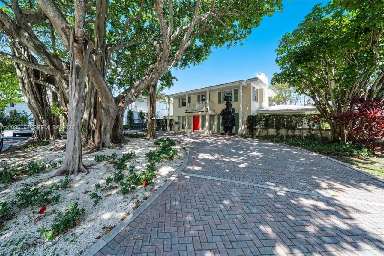 655 Buttonwood Ln , Miami, FL 33137 Photo