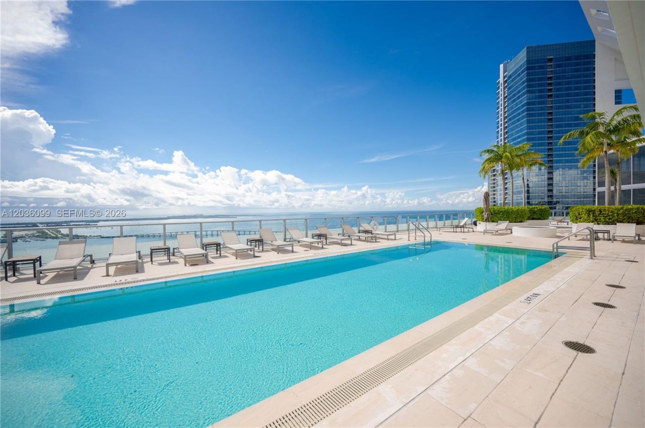 1300 Brickell Bay Dr, Unit 710, Miami, FL 33131 Photo