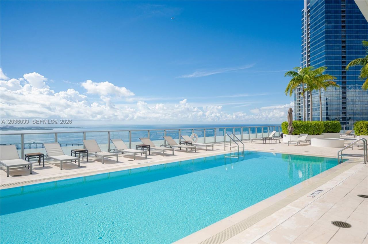 1300 Brickell Bay Dr, Unit 710, Miami, FL 33131 Photo