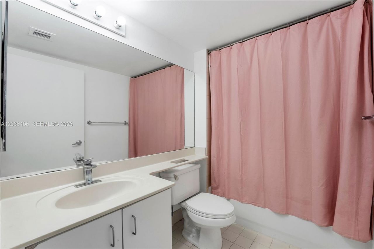 650 West Ave , Unit 704, Miami Beach, FL 33139 Photo