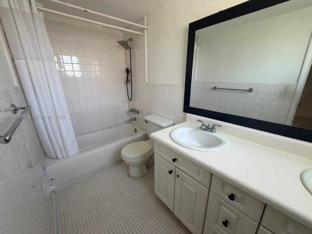 1885 NE 121st St , Unit 8, North Miami, FL 33181 Photo