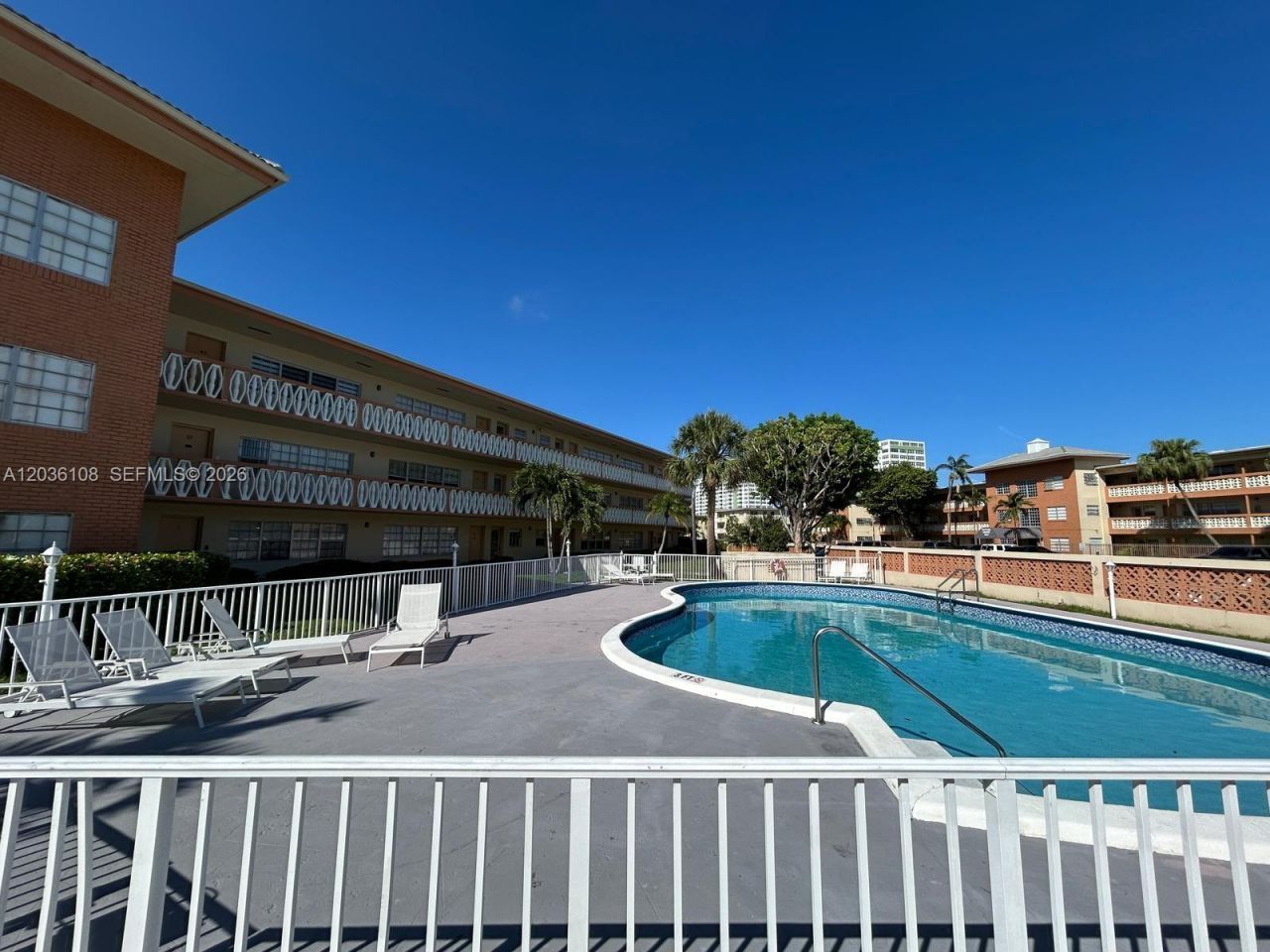 1885 NE 121st St , Unit 8, North Miami, FL 33181 Photo