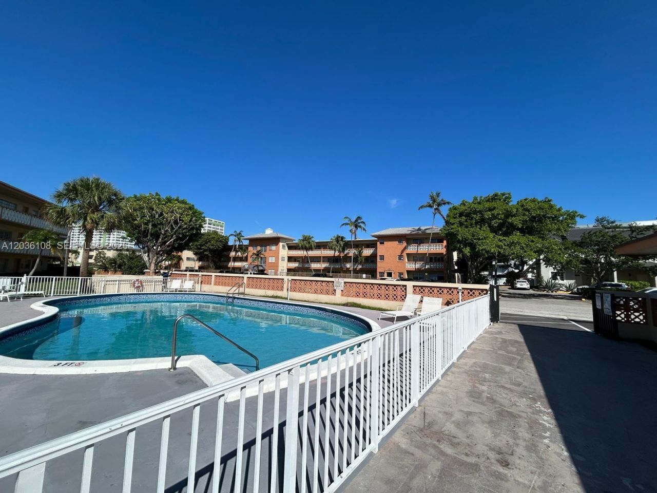 1885 NE 121st St , Unit 8, North Miami, FL 33181 Photo