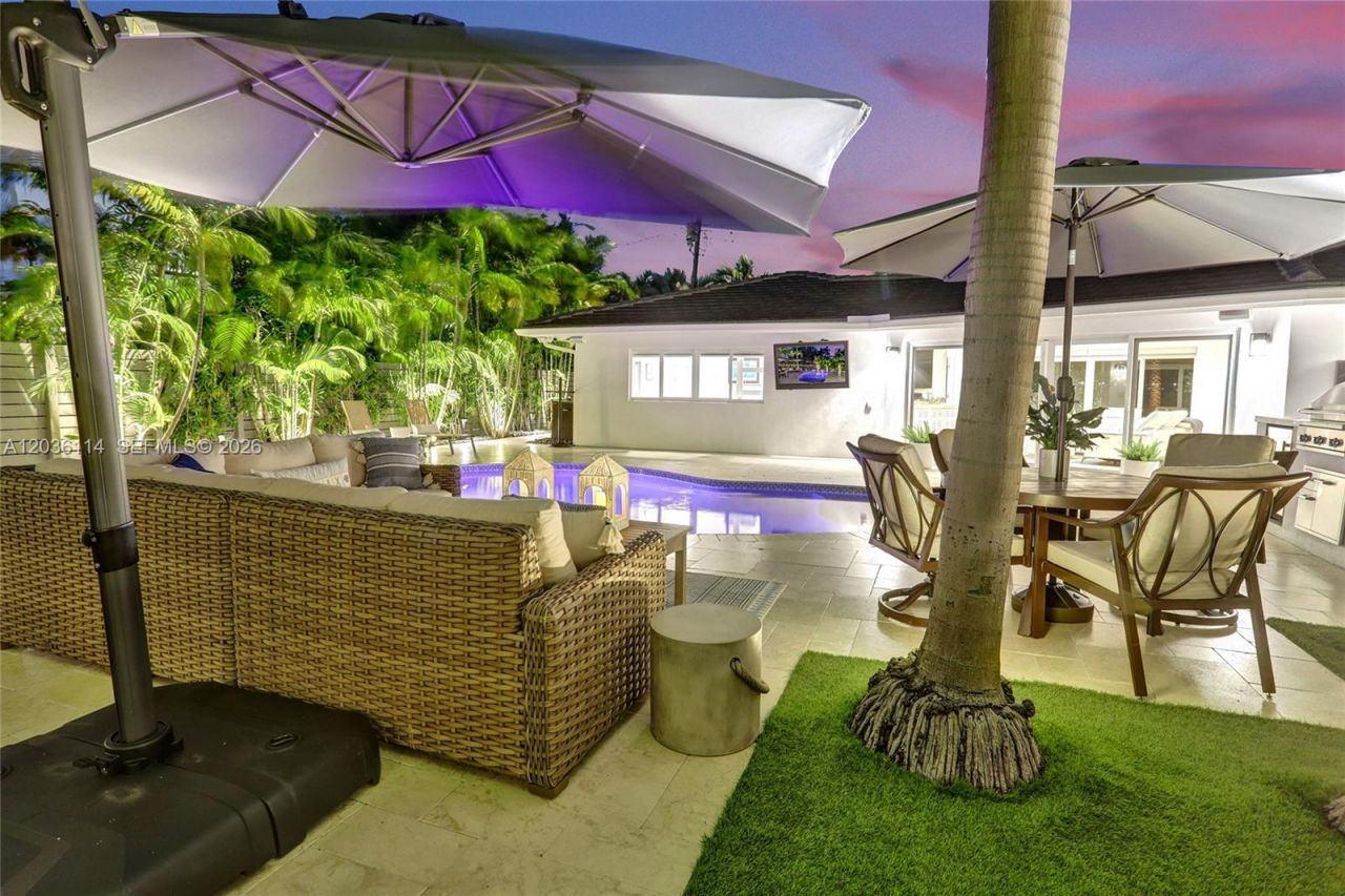 2701 NE 30th St, Fort Lauderdale, FL 33306 Photo