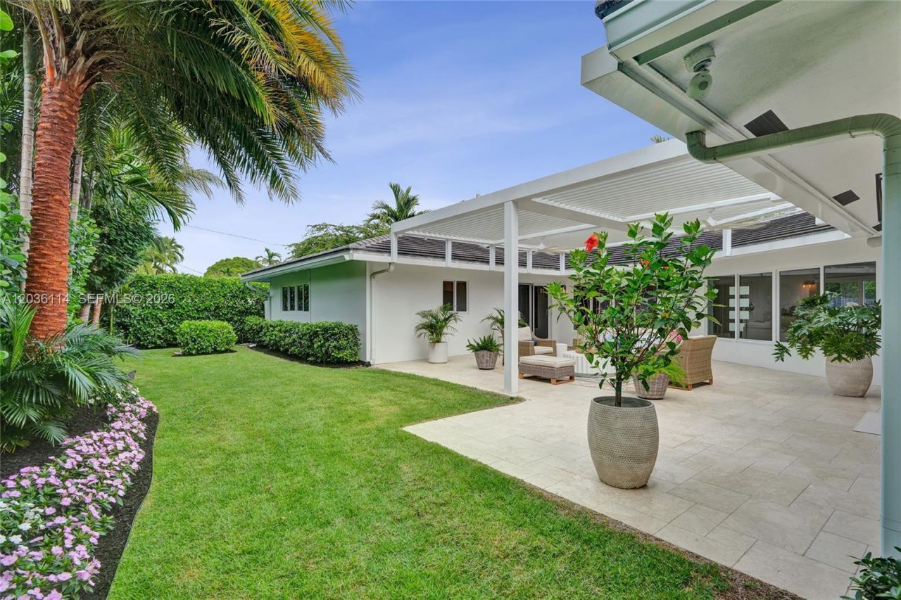 2701 NE 30th St, Fort Lauderdale, FL 33306 Photo