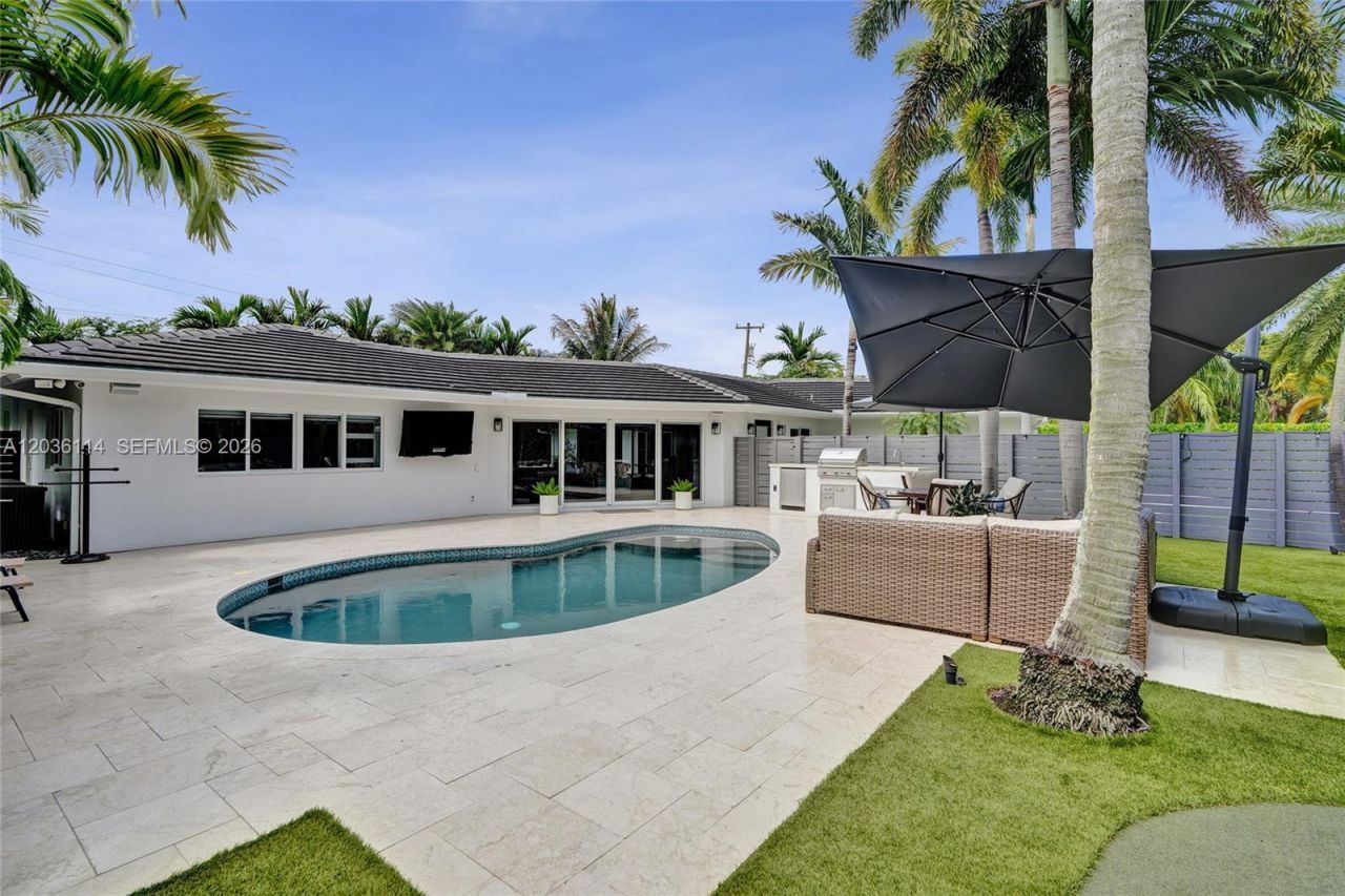 2701 NE 30th St, Fort Lauderdale, FL 33306 Photo