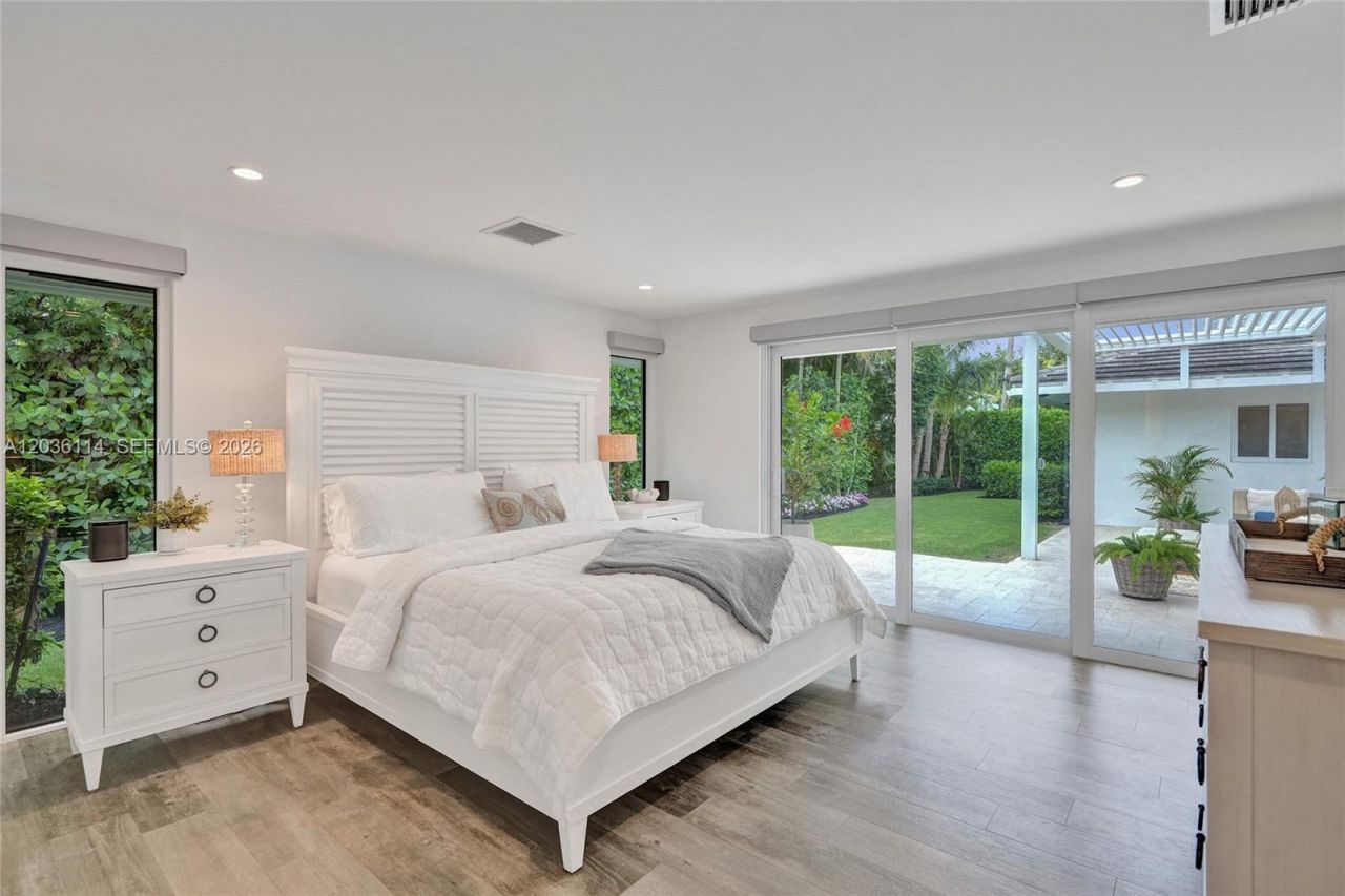 2701 NE 30th St, Fort Lauderdale, FL 33306 Photo