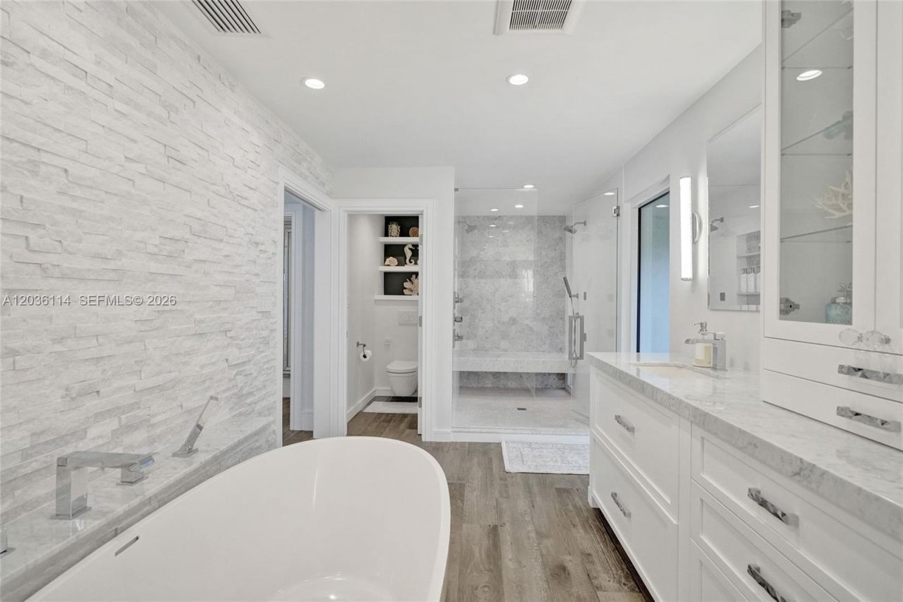2701 NE 30th St, Fort Lauderdale, FL 33306 Photo