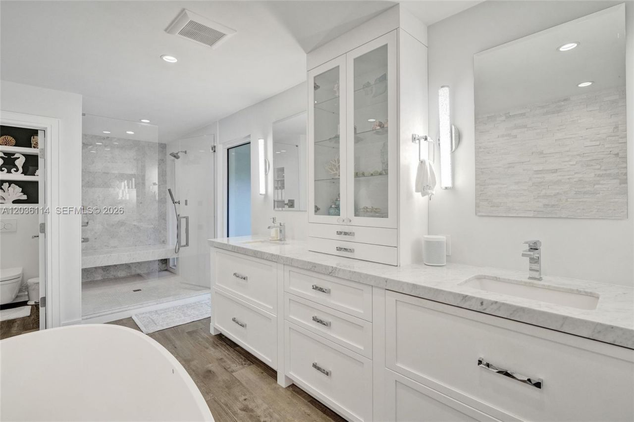 2701 NE 30th St, Fort Lauderdale, FL 33306 Photo
