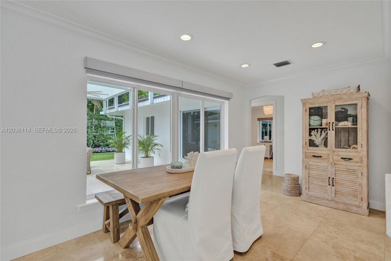 2701 NE 30th St, Fort Lauderdale, FL 33306 Photo