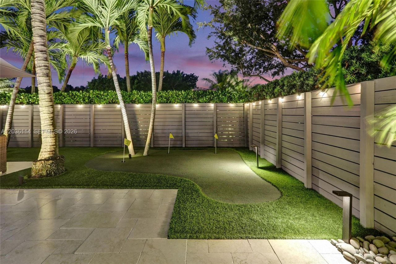 2701 NE 30th St, Fort Lauderdale, FL 33306 Photo