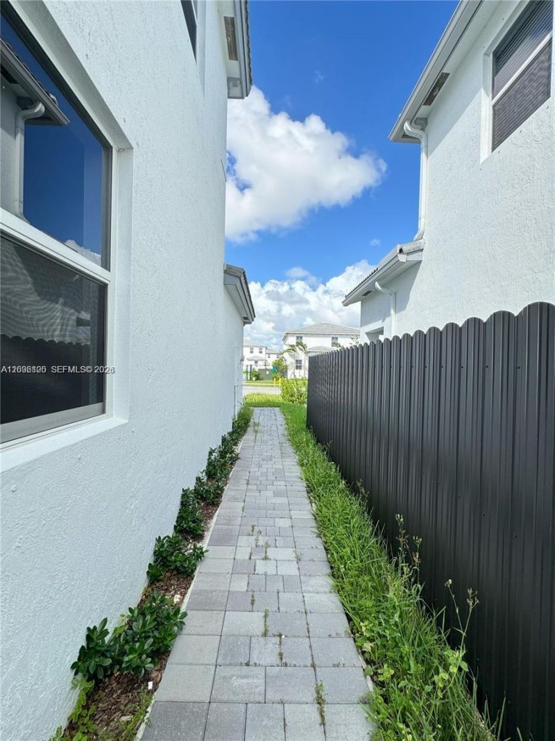 14894 SW 163rd St, Unit #, Miami, FL 33187 Photo