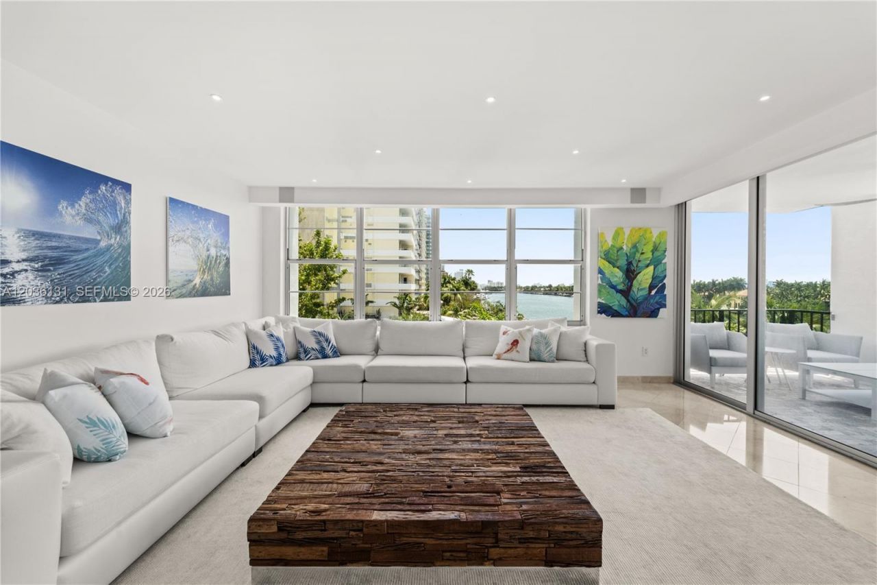 5640 Collins Ave , Unit 4D, Miami Beach, FL 33140 Photo