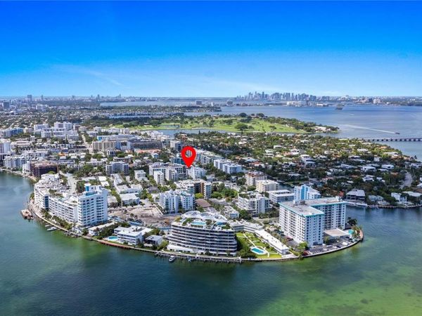 10001 W Bay Harbor Dr, Unit 202, Bay Harbor Islands, FL 33154