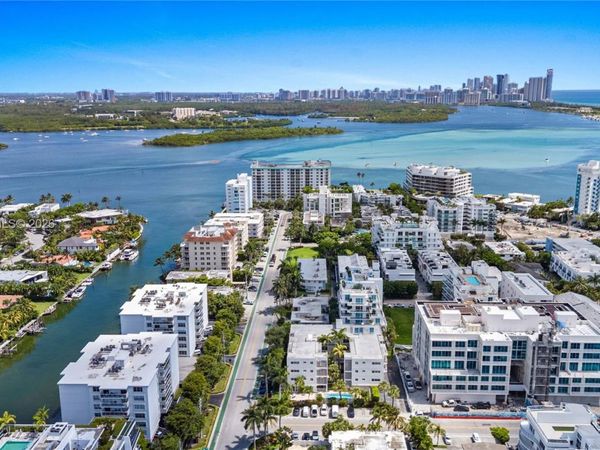 10001 W Bay Harbor Dr, Unit 202, Bay Harbor Islands, FL 33154