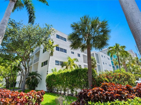 10001 W Bay Harbor Dr, Unit 202, Bay Harbor Islands, FL 33154