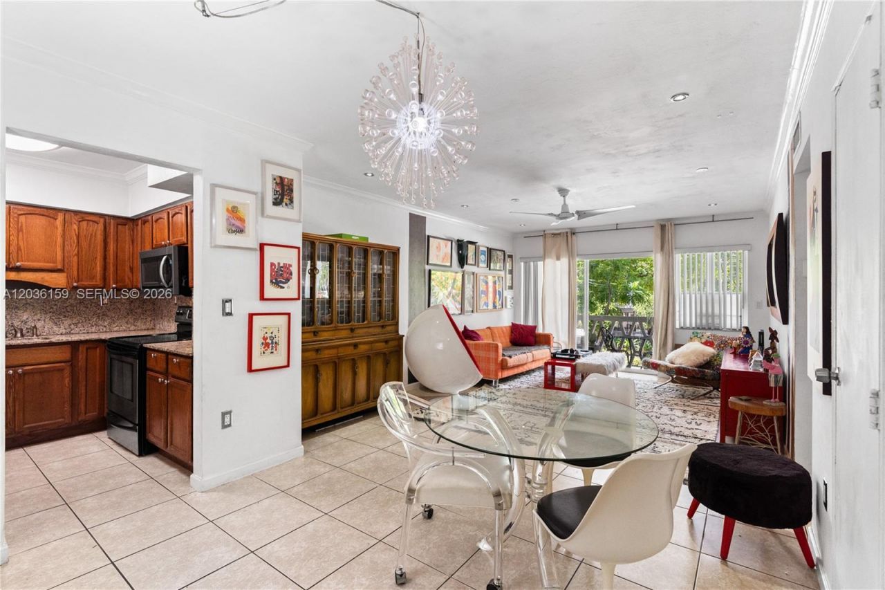 10001 W Bay Harbor Dr, Unit 202, Bay Harbor Islands, FL 33154 Photo