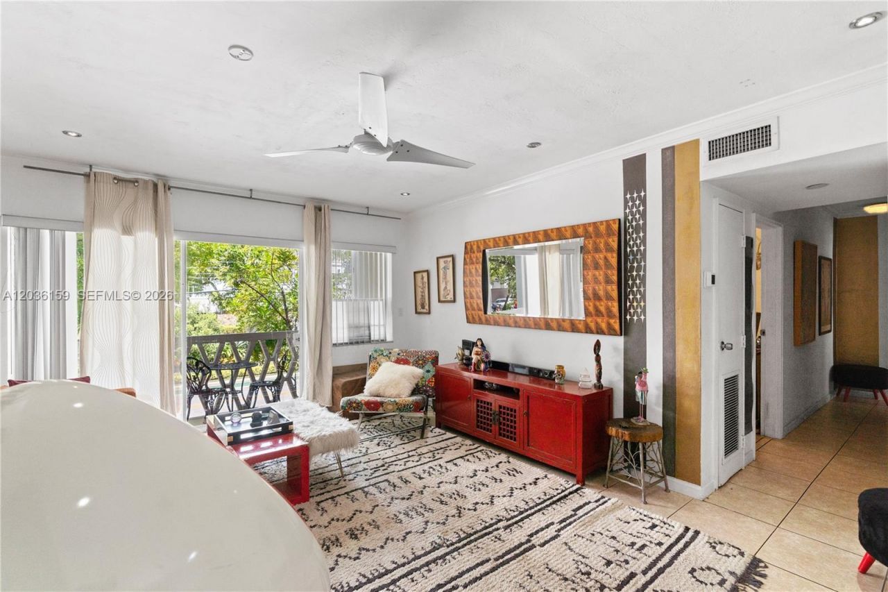 10001 W Bay Harbor Dr, Unit 202, Bay Harbor Islands, FL 33154 Photo