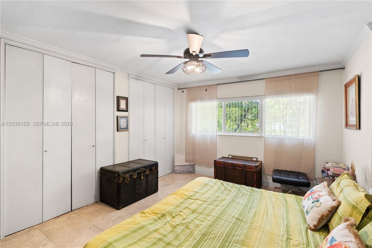 10001 W Bay Harbor Dr, Unit 202, Bay Harbor Islands, FL 33154 Photo